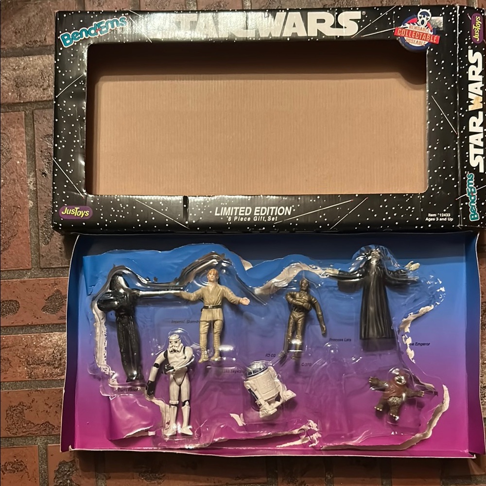 1993 Star Wars Bend-Ems 8 Piece Set 
Missing One Figure
